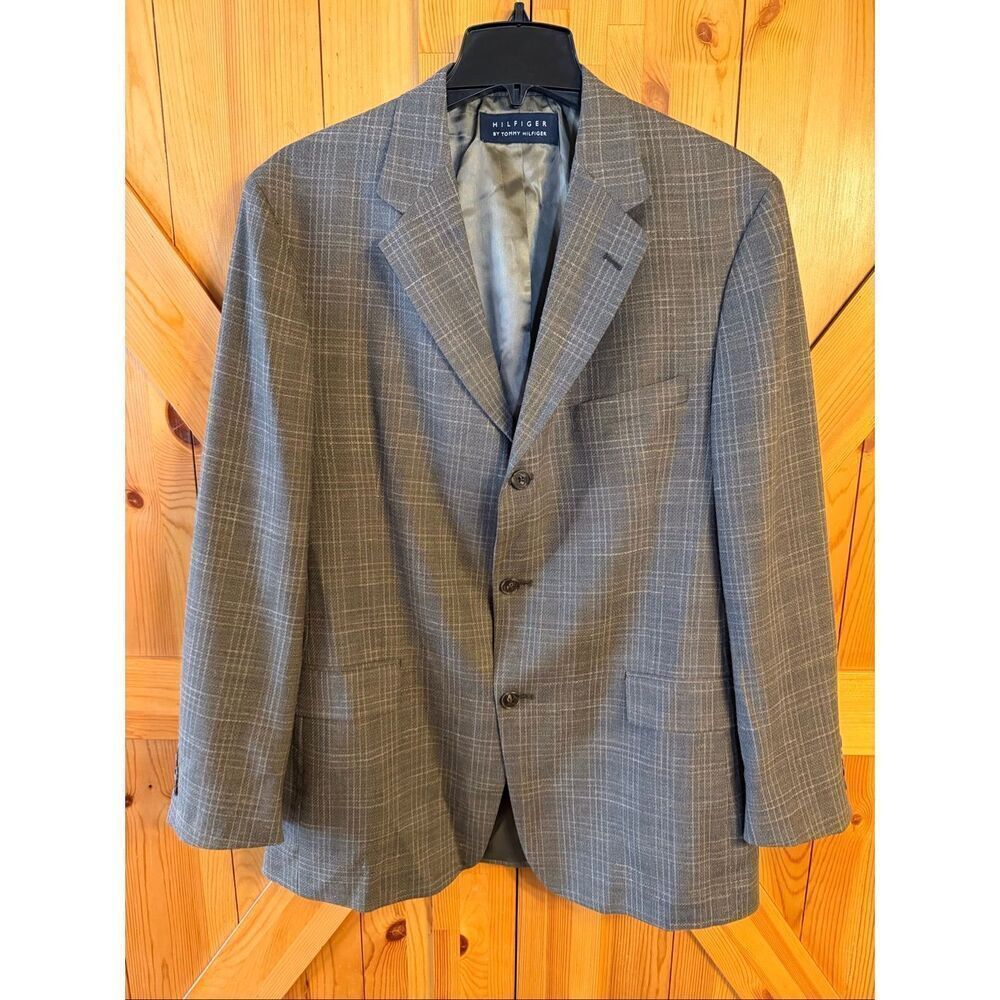 Tommy Hilfiger Men’s Lined Gray/Brown Plaid Sports Coat Size 42R (6736)